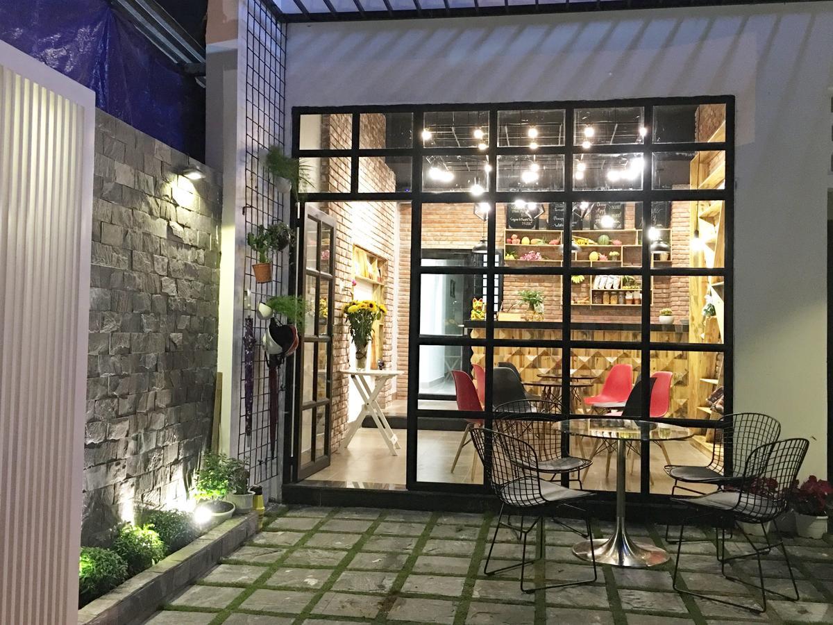 Travellers Nest Hostel Дананг Экстерьер фото