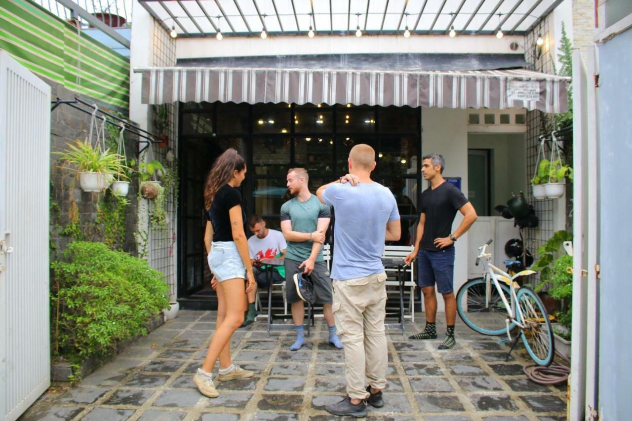 Travellers Nest Hostel Дананг Экстерьер фото